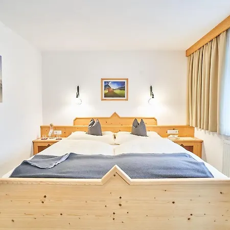 Haus Sonnenweg * لوتاش