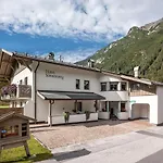 Haus Sonnenweg * Лойташ